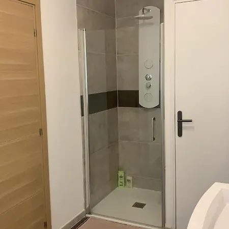 Chaleureux 볼로뉴쉬르메르